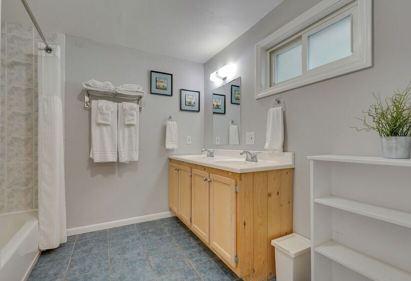 Beautiful Winter Escape On Bromley Mountain!