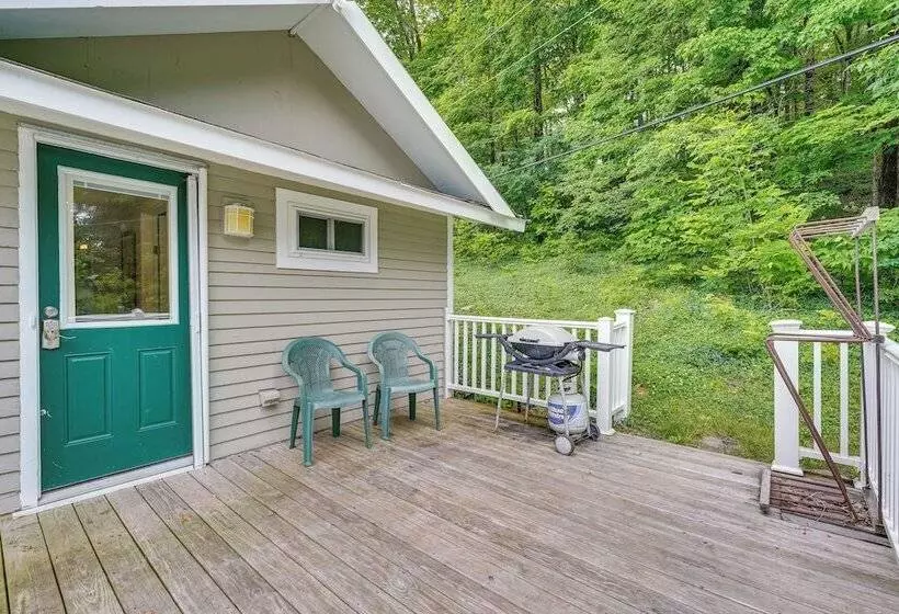 Beautiful Winter Escape On Bromley Mountain!