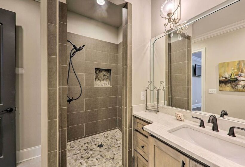 Huge Lebanon Estate W/ Resort Style Amenities