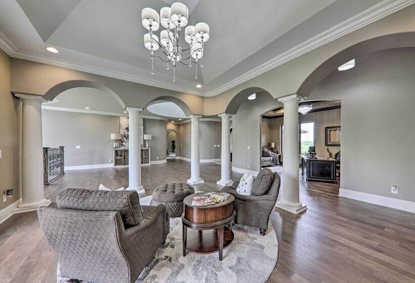 Huge Lebanon Estate W/ Resort Style Amenities