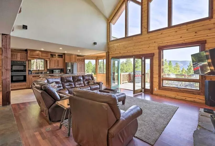 Idaho Springs Cabin W/ Gorgeous Mtn Views!