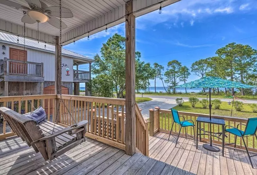 Island Home W/ Kayaks, Bikes, & Paddleboards!