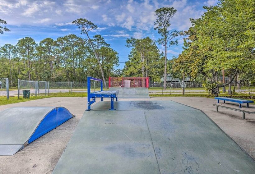 Island Home W/ Kayaks, Bikes, & Paddleboards!