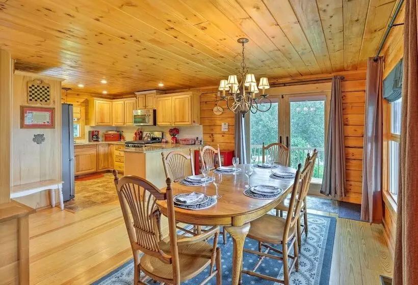 Jacksonville Cabin W/ Wraparound Deck & Views