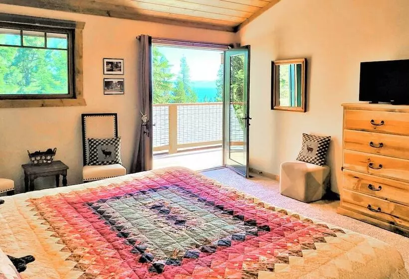 Kings Beach Lodge W/ Hot Tub & Lake Tahoe Views!