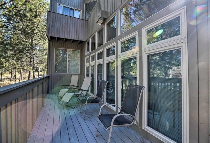 Hot Tub + Deck: Large Sunriver Home Near Skiing