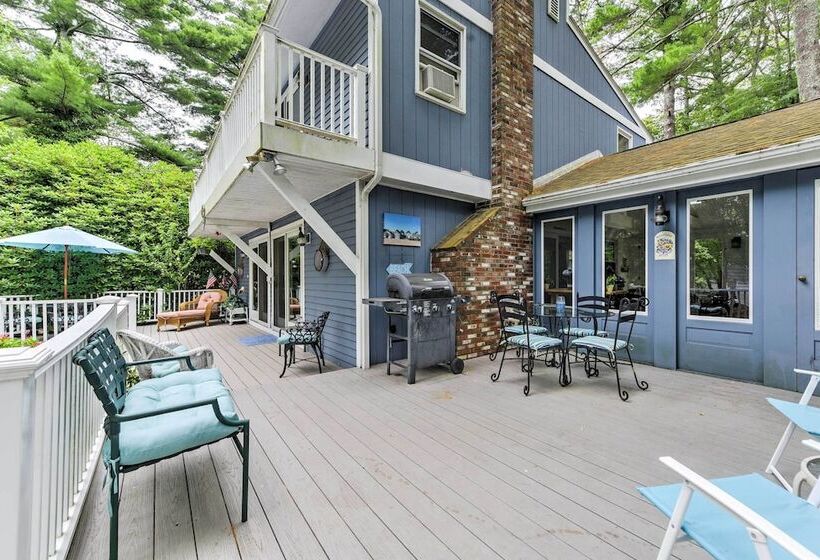 Mashpee House W/ Wraparound Deck   Walk To Beach!