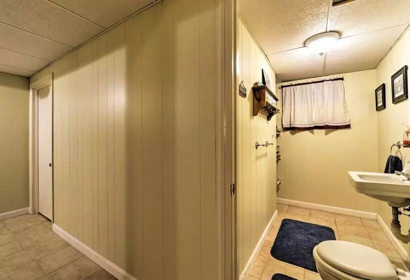 Mashpee House W/ Wraparound Deck   Walk To Beach!