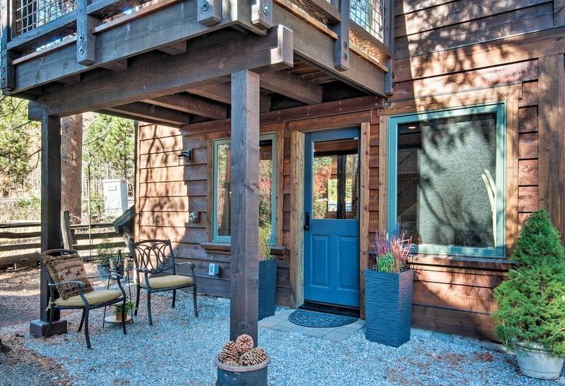 Modern Lakeside Cabin: Walk To Dock & Tahoe City