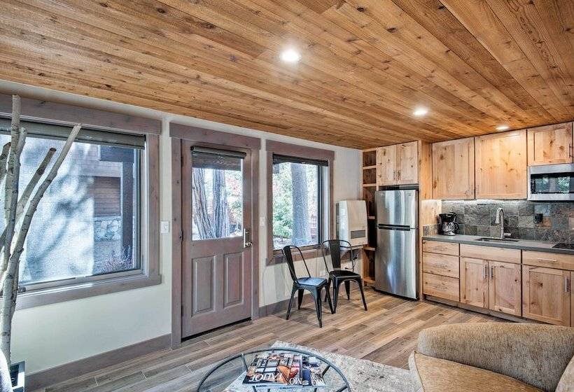 Modern Lakeside Cabin: Walk To Dock & Tahoe City