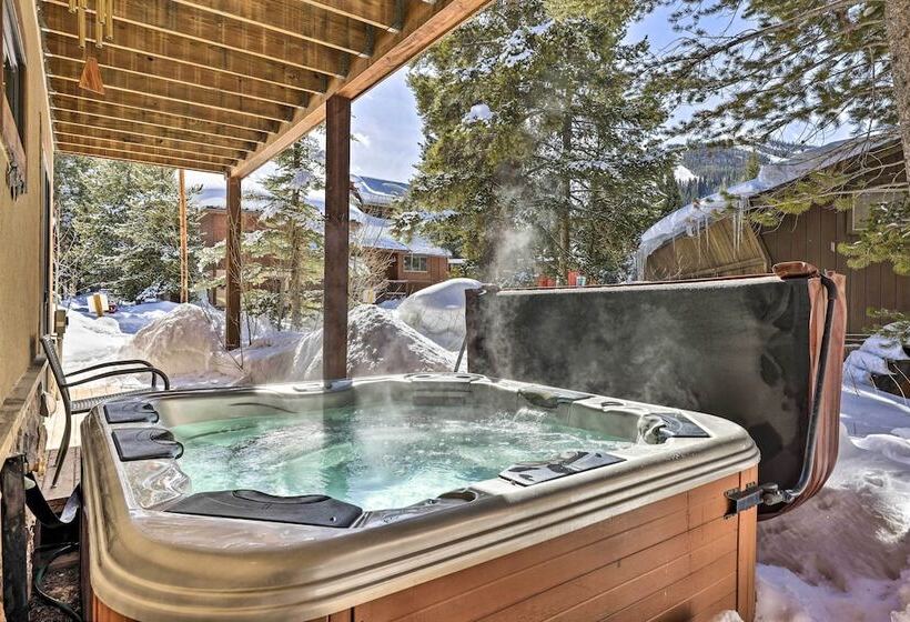Mountainside Winter Park Ski Home W/ Hot Tub