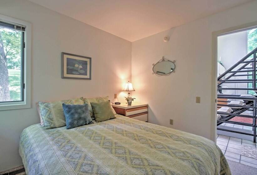 Nice Galena Home W/ Huge Patio, Hot Tub & Fire Pit