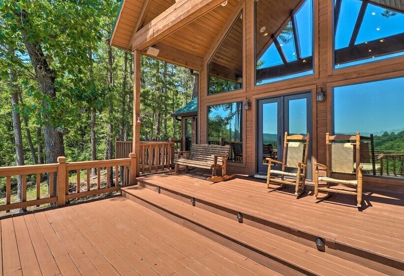 Peaceful Cabin W/ Deck + Scenic Mtn Views!