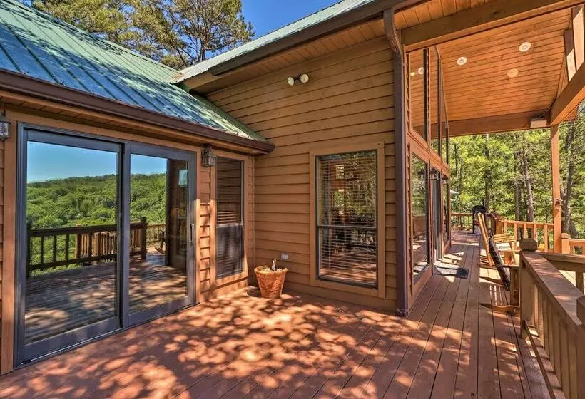 Peaceful Cabin W/ Deck + Scenic Mtn Views!
