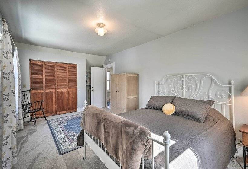 Quiet Hiker & Biker Paradise In Cheyenne Canon!