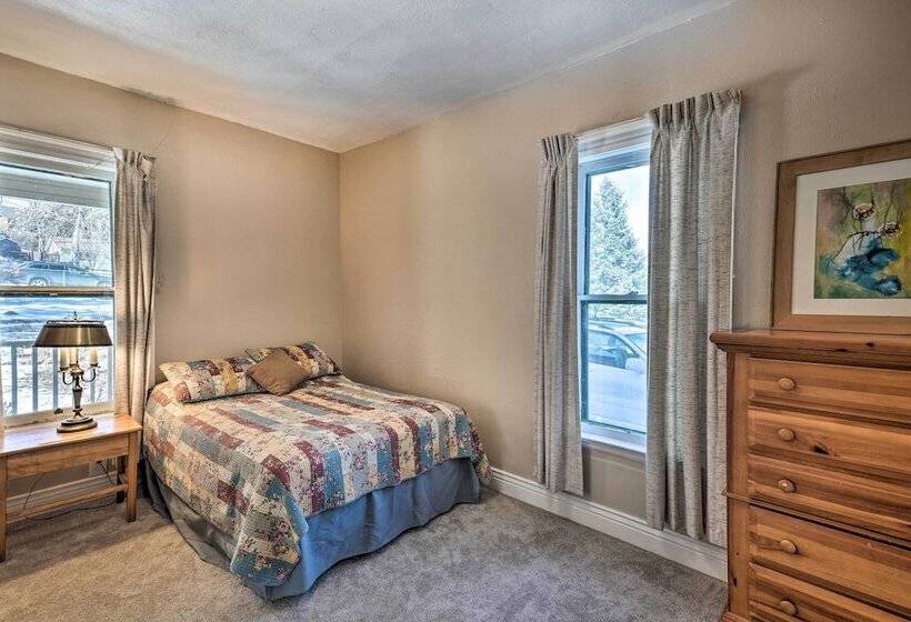 Quiet Hiker & Biker Paradise In Cheyenne Canon!