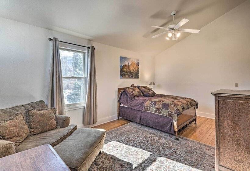 Quiet Hiker & Biker Paradise In Cheyenne Canon!