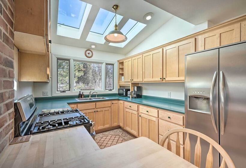 Quiet Hiker & Biker Paradise In Cheyenne Canon!