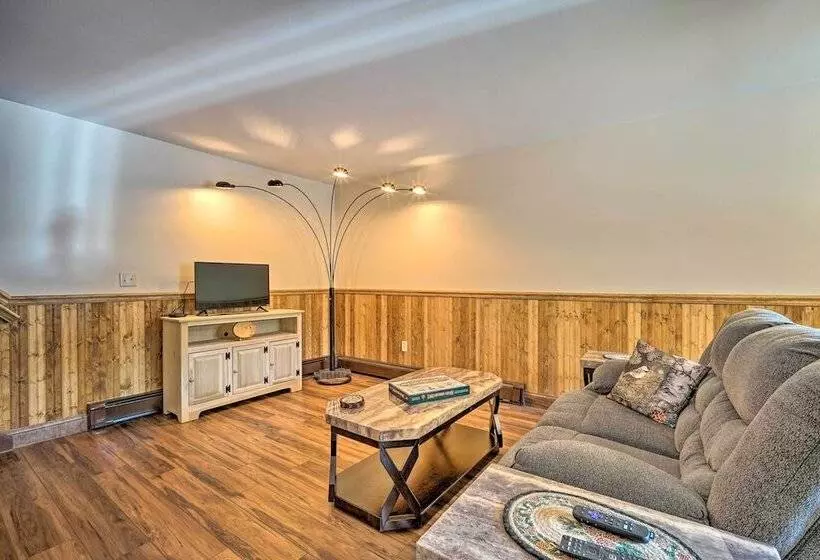 Updated Bolton Home W/ Fire Pit!