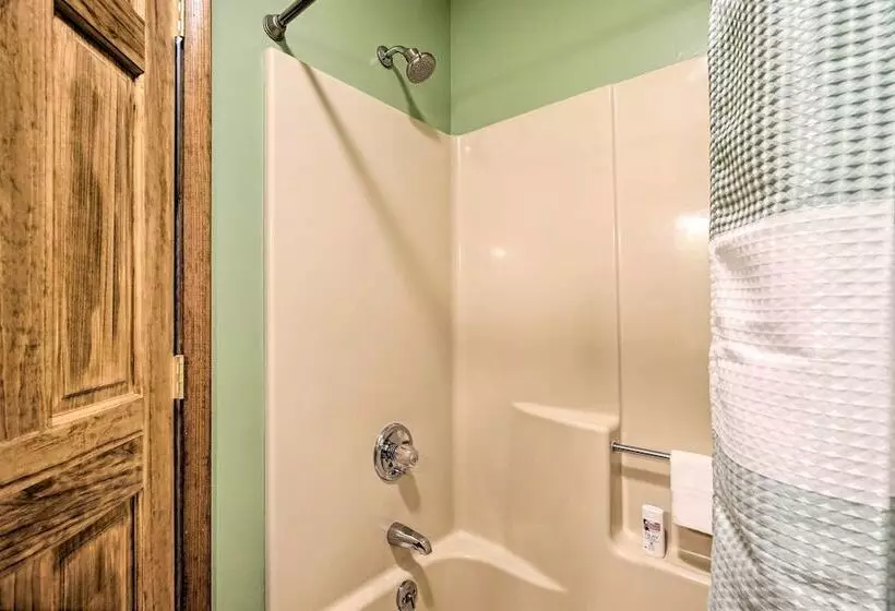 Updated Bolton Home W/ Fire Pit!