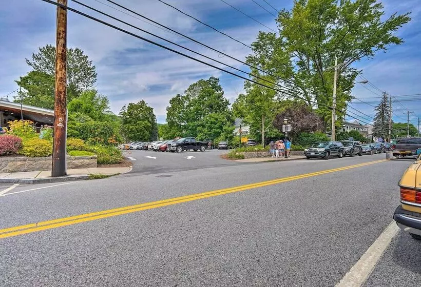 Updated Bolton Home W/ Fire Pit!