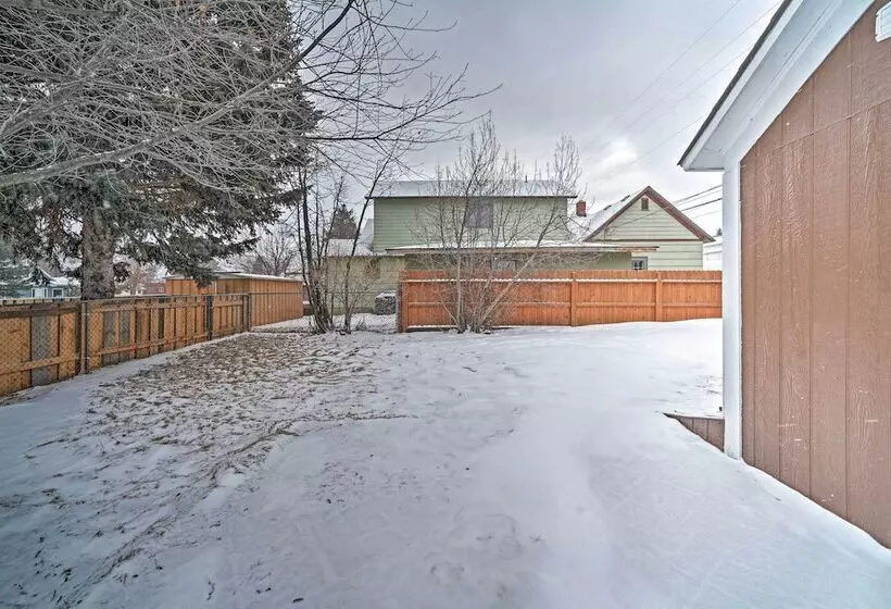 Red Lodge Retreat W/ Yard   Walk To Restaurants!