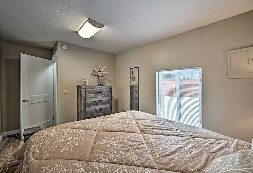 Red Lodge Retreat W/ Yard   Walk To Restaurants!