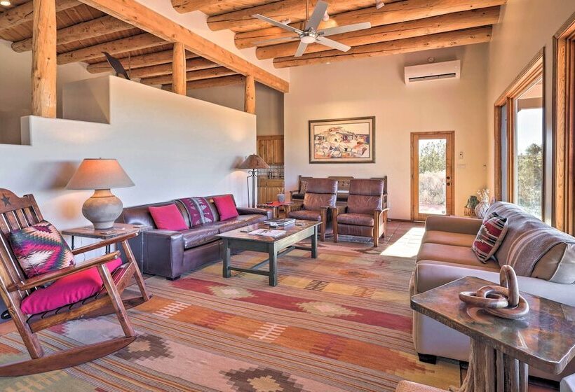 Santa Fe Sanctuary With Views At Every Turn