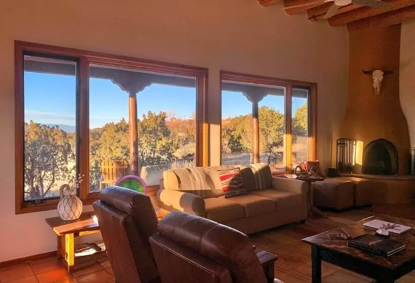 Santa Fe Sanctuary With Views At Every Turn
