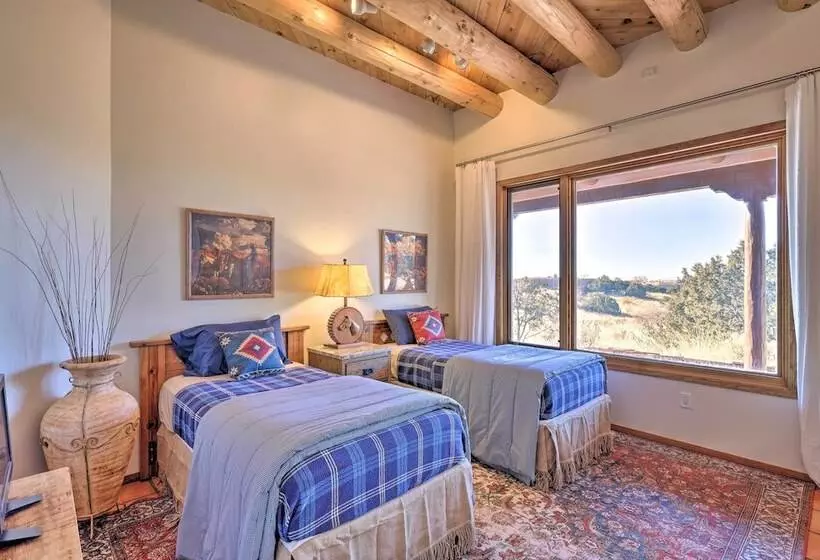 Santa Fe Sanctuary With Views At Every Turn