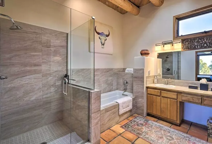 Santa Fe Sanctuary With Views At Every Turn