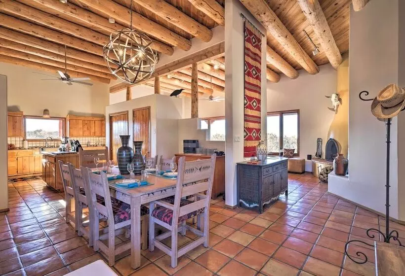 Santa Fe Sanctuary With Views At Every Turn