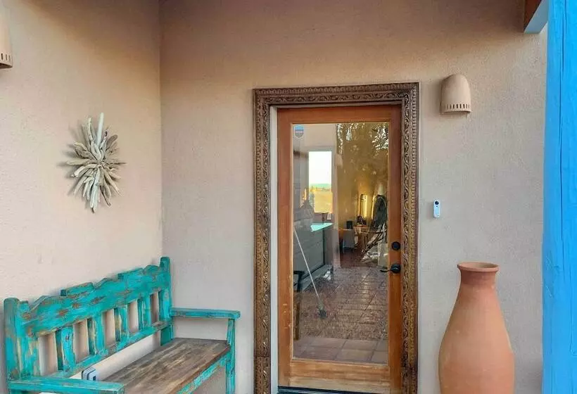 Santa Fe Sanctuary With Views At Every Turn