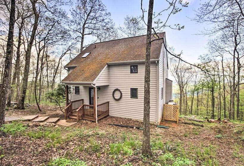 Serene Hideaway With Views, 1 Mi To Hike & Ski!