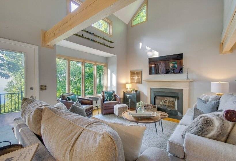 Serene Hideaway With Views, 1 Mi To Hike & Ski!