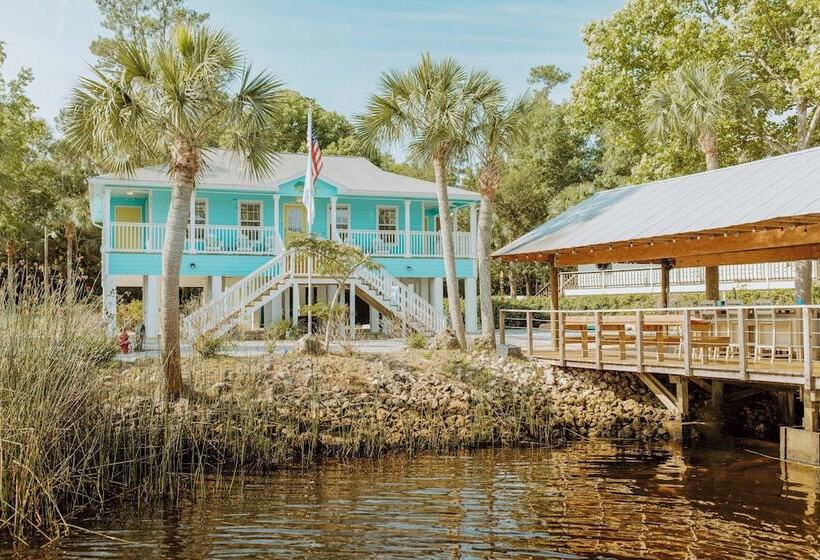 Serene Steinhatchee River Home W/ Boat Dock