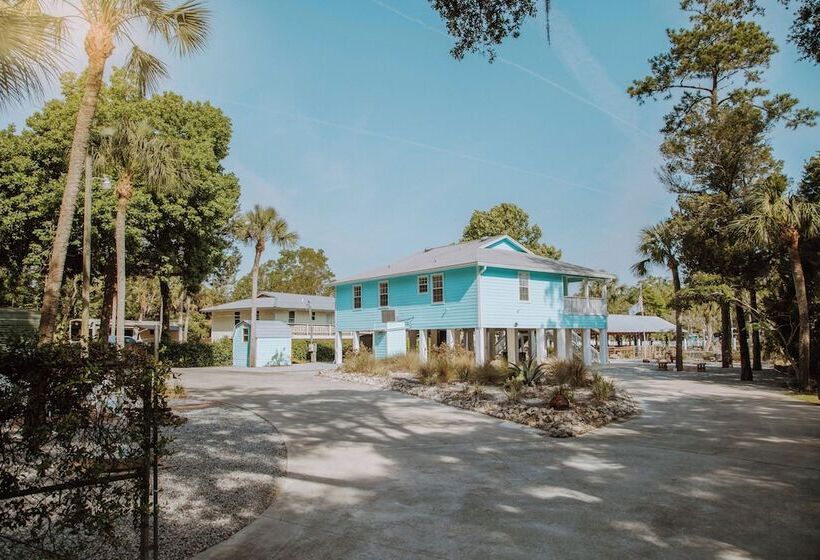 Serene Steinhatchee River Home W/ Boat Dock