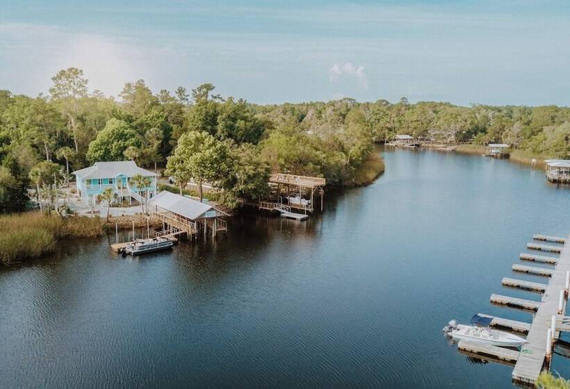 Serene Steinhatchee River Home W/ Boat Dock