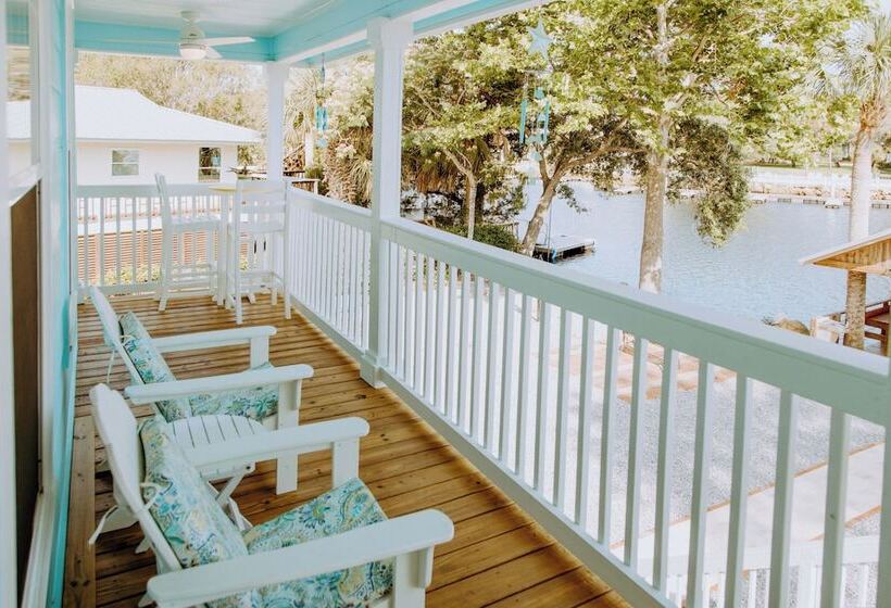 Serene Steinhatchee River Home W/ Boat Dock