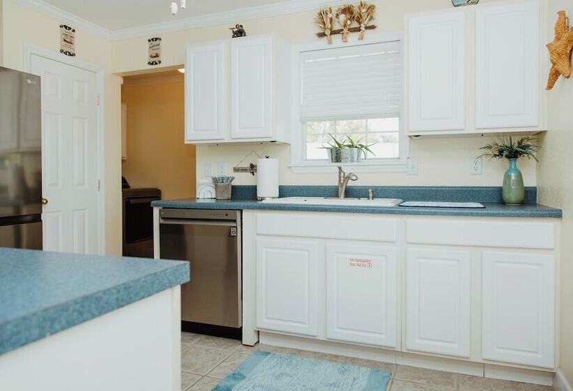 Serene Steinhatchee River Home W/ Boat Dock