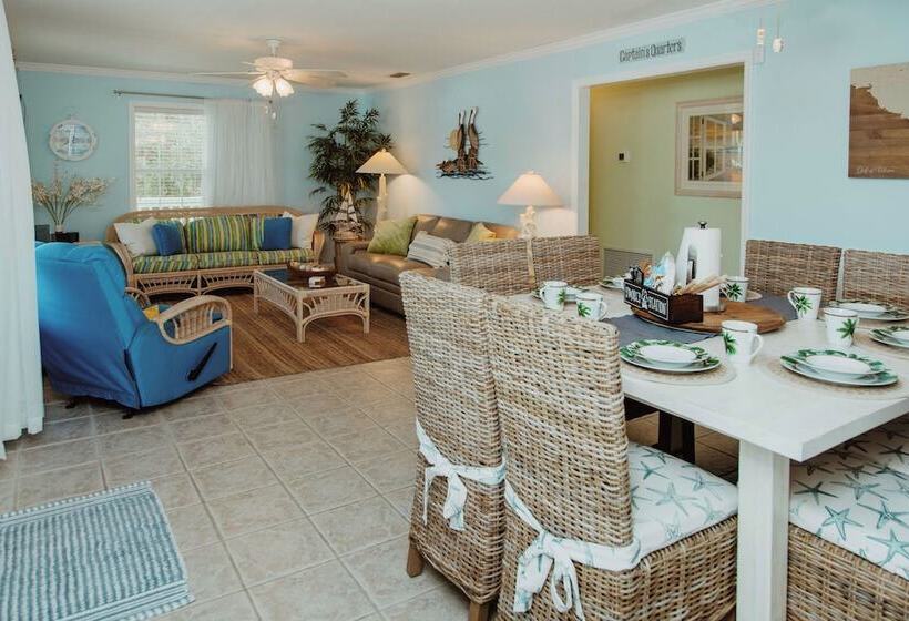 Serene Steinhatchee River Home W/ Boat Dock