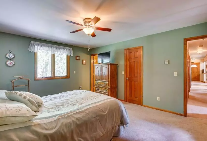 Silver Plume Mountain Haven With Views & Deck!