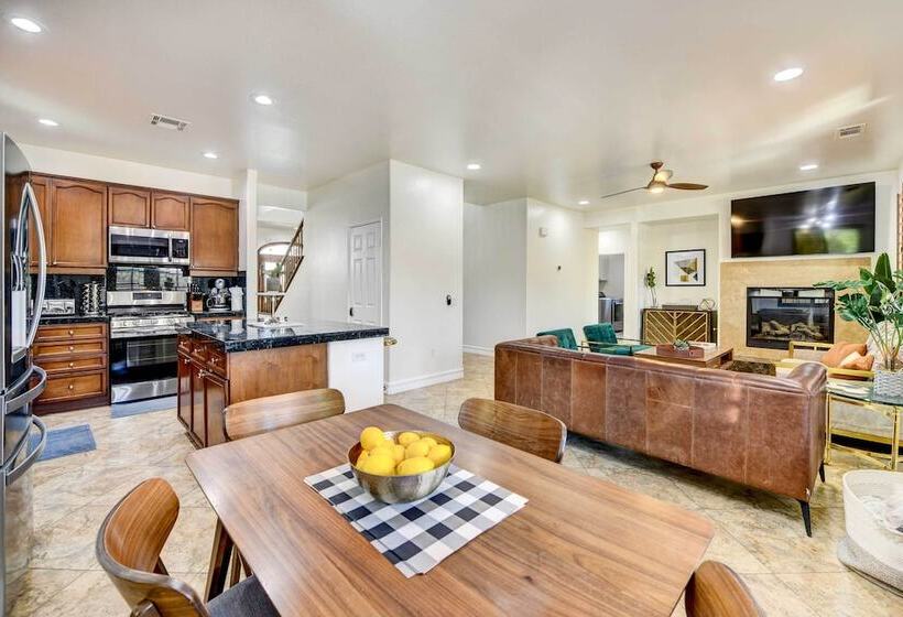 Indio Home W/ Pool & Hot Tub, 3 Mi To Coachella