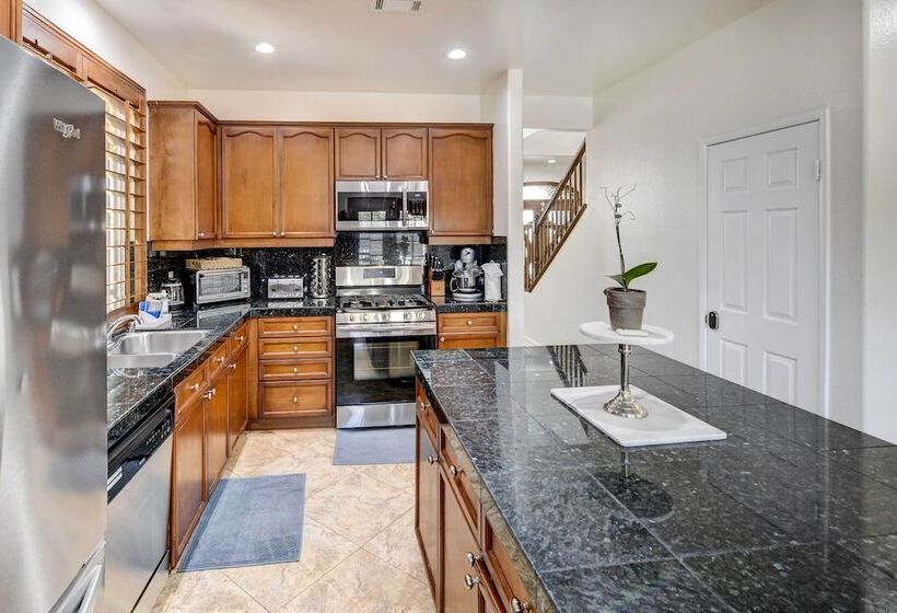 Indio Home W/ Pool & Hot Tub, 3 Mi To Coachella