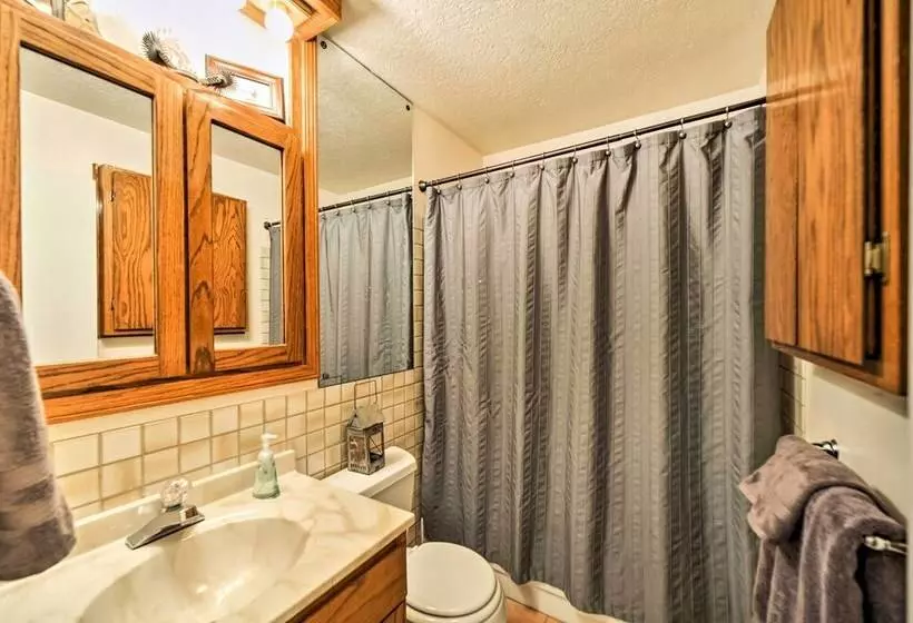 Spacious Mancos Home W/ Furnished Deck & Yard!