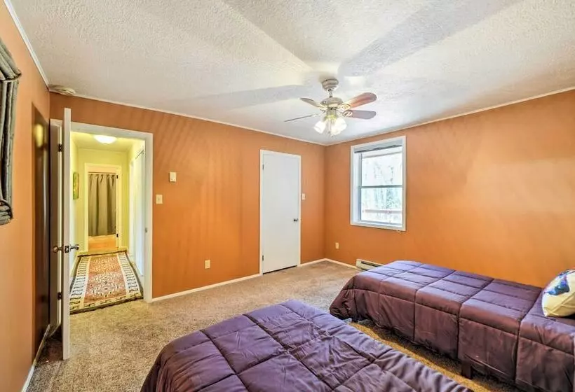 Spacious Mancos Home W/ Furnished Deck & Yard!