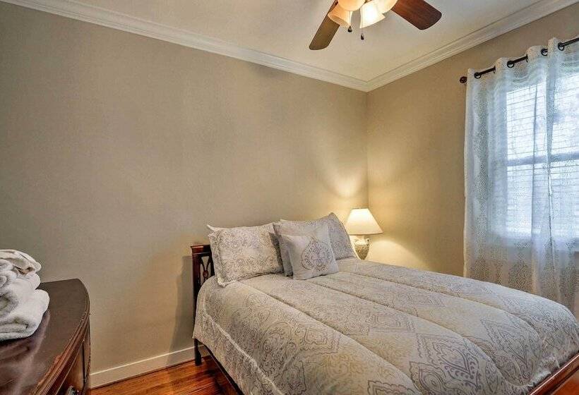 Spacious Mount Pleasant Home: 5 Mi To Beach