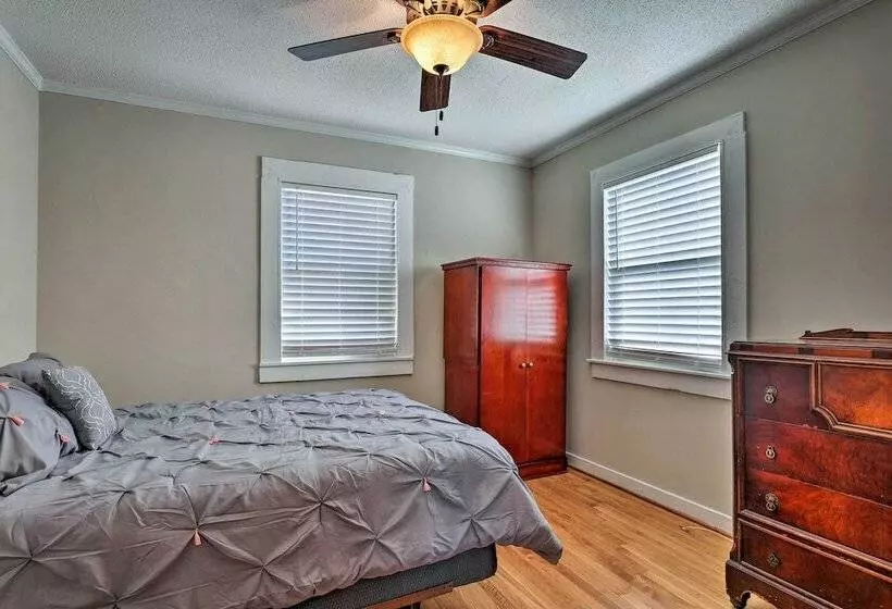 Spacious Mount Pleasant Home: 5 Mi To Beach