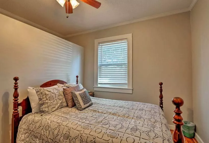 Spacious Mount Pleasant Home: 5 Mi To Beach