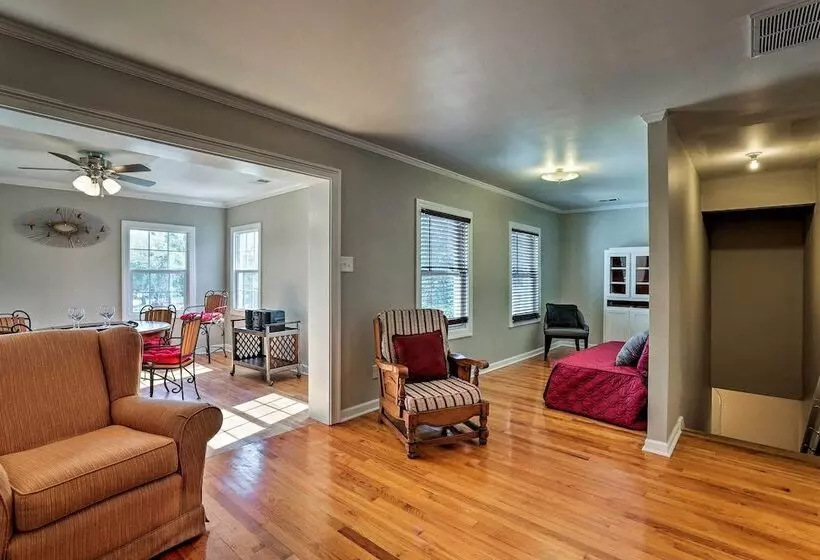 Spacious Mount Pleasant Home: 5 Mi To Beach